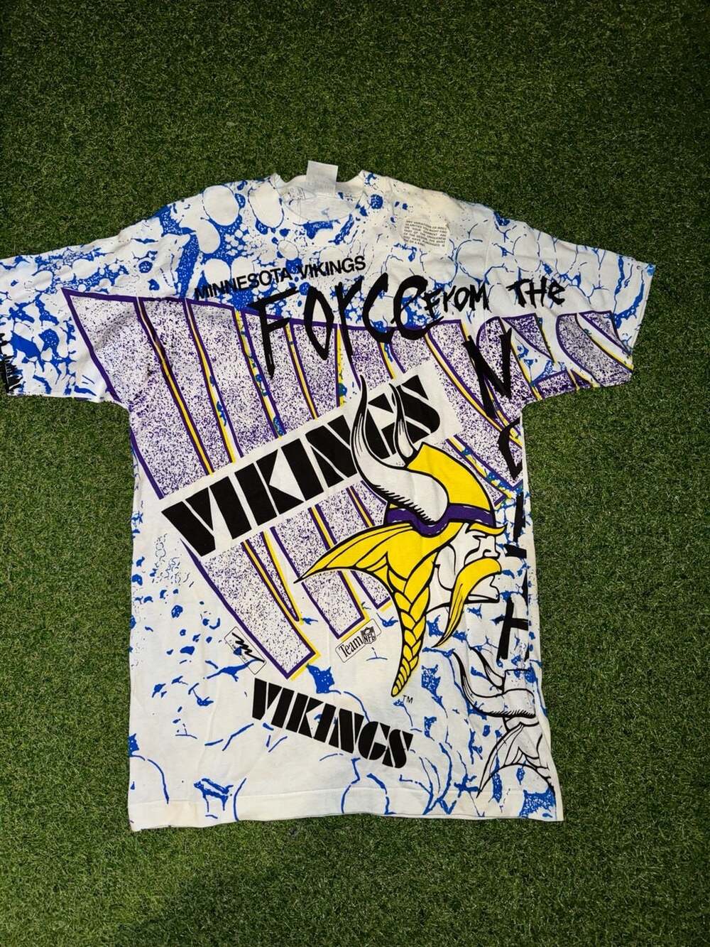 Vintage Minnesota Vikings T-Shirt NFL All Over Print